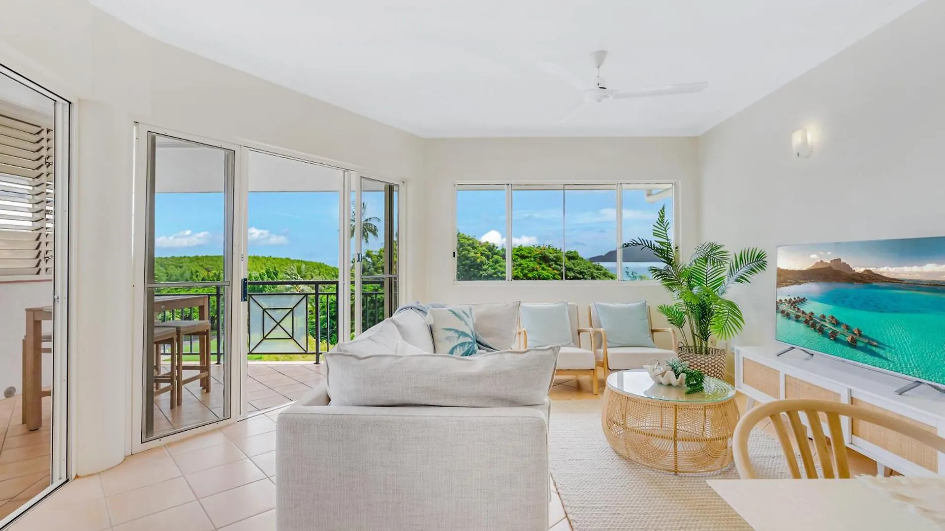 Water Views On The Esplanade Appartement Cairns Australië